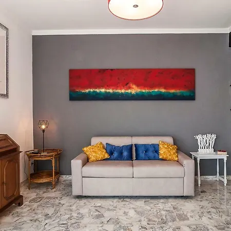 Casa Vacanza Flora Apartment *